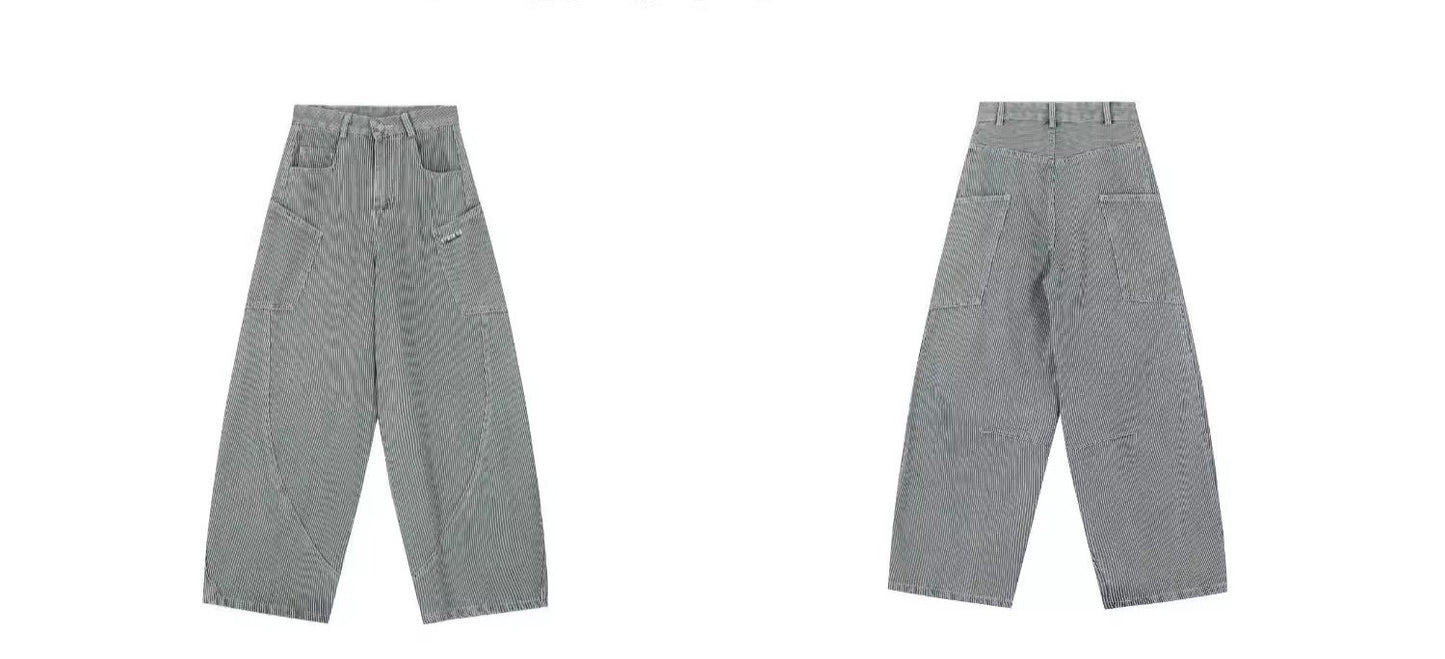 レディース ボトムス カーブ カーブパンツ デニム デニムパンツ ワイドデニムパンツ カーゴ カーペンター ルーズシルエット ジーンズ 大人カジュアル ストライプ ボリューム デニムカーブパンツ ワイド ファスナー ポケット ハイウエスト かわいい 大人可愛い シンプル カジュアル おしゃれ かっこいい こなれ感 ラフ ルーズ 主役級 存在感 抜け感 ナチュラル 春 夏 秋 冬 デート お出かけ 女子会 休日 ショッピング カフェ 普段使い 着回し スタイルアップ スタイリッシュ ブルー ブルーストライプ