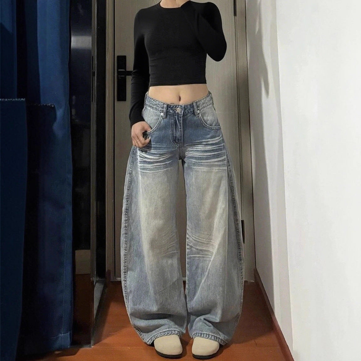 レディース パンツ ボトムス 裏起毛 Gパン ロングパンツ ワイドパンツ デニムパンツ ロング ワイド 裾ワイド ストリート ポケット ボタン ヴィンテージ アメカジ ウォッシュ シンプル カジュアル おしゃれ かっこいい こなれ感 ラフ 個性的 存在感 抜け感 アメリカン 無地 春 夏 秋 冬 オールシーズン シーズンレス ママ 学生 学校 通学 デート お出かけ イベント 旅行 公園 女子会 休日 ショッピング ライブ カフェ フェス 体型カバー 脚長 普段使い 着回し S M L XL ブルー