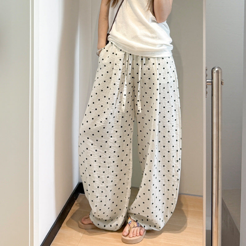 レディース パンツ ボトムス ロング ワイド 裾ワイド ウエストリボン ポケット ハイウエスト ウエストゴム 薄手 大人可愛い シンプル おしゃれ かっこいい こなれ感 個性的 主役級 存在感 抜け感 都会的 ベーシック ドット柄 水玉 春 夏 ロングシーズン ママ デート お出かけ アウトドア キャンプ 旅行 女子会 重ね着 韓国 オルチャン 楽ちん 体型カバー 普段使い 着回し モテ トレンド 流行 インスタ映え S M L XL ゆったり 白 黒 春カラー