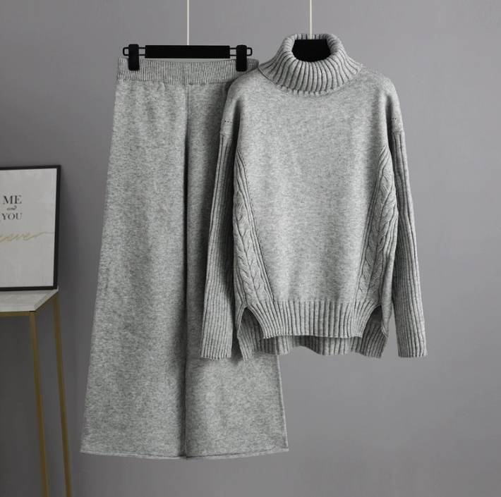 レディース トップス パンツ セットアップ 2点セット 上下セット 長袖 ハイネック 襟なし オーバーサイズ  フェミニン ポケット リブ 切り替えデザイン かわいい 大人可愛い きれいめ シンプル カジュアル 上品 おしゃれ こなれ感 ラフ 主役級 存在感 抜け感 都会的 ナチュラル 無地 秋 冬 デート お出かけ イベント リゾート 旅行 女子会 休日 韓国 オルチャン 体型カバー 普段使い 着回し 大きいサイズ フリーサイズ 黒 ブラック グレー オフホワイト カーキ ピンク ブルー