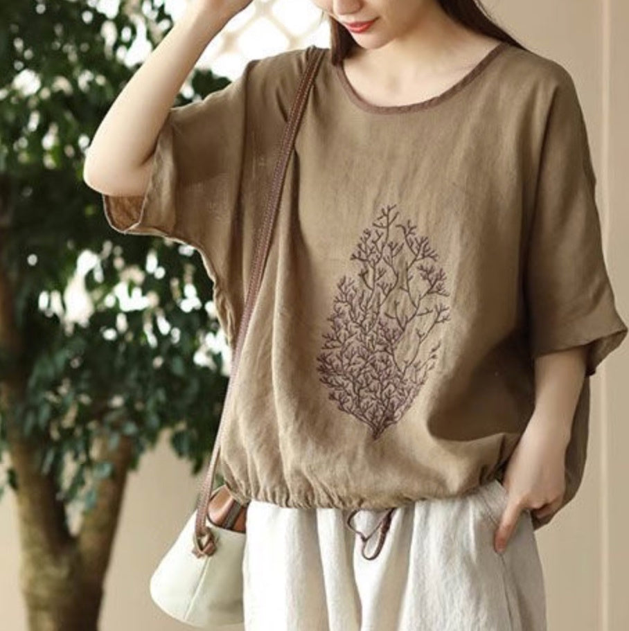 レディース トップス カットソー プルオーバー パイピング Tシャツ 半袖 ラウンドネック ストリート ハイウエスト ドロスト リネン 綿 コットン 麻 かわいい 大人可愛い きれいめ シンプル カジュアル おしゃれ レトロ プレッピー アクティブ ナチュラル リーフ ボタニカル 夏 お出かけ イベント リゾート 旅行 公園 女子会 休日 楽ちん 普段使い 着回し M L XL 2XL 3XL 4XL 小さいサイズ 大きいサイズ ビッグ ゆったり ゆる 茶色 ブラウン オフホワイト ベージュ オレンジ