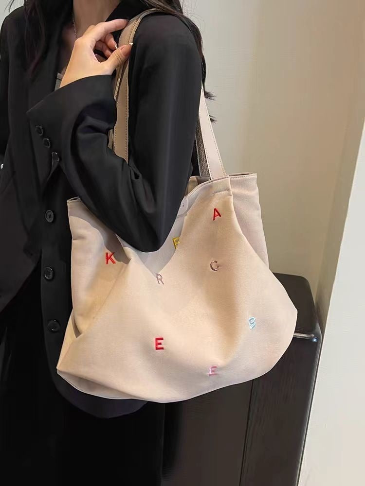 バッグ かばん 鞄 レディースバック トートバッグ 大容量 便利 軽量 通勤バッグ かわいい 大人可愛い きれいめ シンプル カジュアル 大人 上品 おしゃれ かっこいい レトロ 大人可愛い 大人女子 こなれ感 個性的 主役級 存在感 オールシーズン ベーシック ナチュラル エレガント 無地 レディース 女性用 ママ OL 通勤 オフィス 学生 通学 デート お出かけ 女子会 お泊まり 旅行 ランチ リゾート 休日 ショッピング イベント コンパ デイリー 普段使い トレンド モテ 高見え 高級感