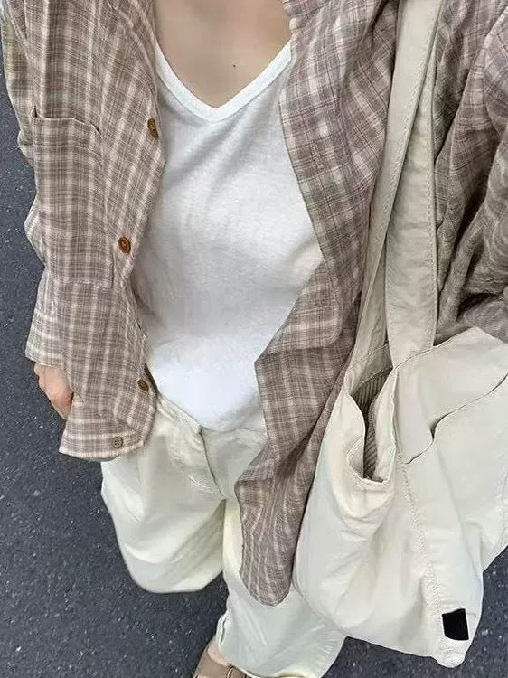 レディース トップス シャツ 羽織 前開き 長袖 ドロップショルダー 襟付き 角襟 オーバーサイズ ストリート ポケット ボタン アメカジ 大人可愛い シンプル カジュアル おしゃれ こなれ感 メンズライク ボーイッシュ ルーズ クール 抜け感 ベーシック ナチュラル チェック 春 秋 ママ 通勤 学生 学校 通学 デート お出かけ 旅行 公園 女子会 休日 ショッピング お花見 カフェ 体型カバー 普段使い 着回し S M L XL 2XL 3XL 4XL 5XL 大きいサイズ ゆったり ブラウン