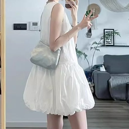 ワンピース ミニワンピース ノースリーブワンピース ラウンドネック バルーンスカート ミニ丈 かわいい 可愛い 大人可愛い きれいめ シンプル レトロ おしゃれ かっこいい カジュアル こなれ感 個性的 魅力的 主役級 存在感 抜け感 春 夏 ベーシック ナチュラル エレガント フェミニン ガーリー 無地 女性用 レディース ママ OL 通勤 学生 通学 デート お出かけ ランチ 旅行 休日 カフェ ディナー ショッピング コンパ 普段使い デイリー 着回し 重ね着 脚長 S M L XL トレンド モテ