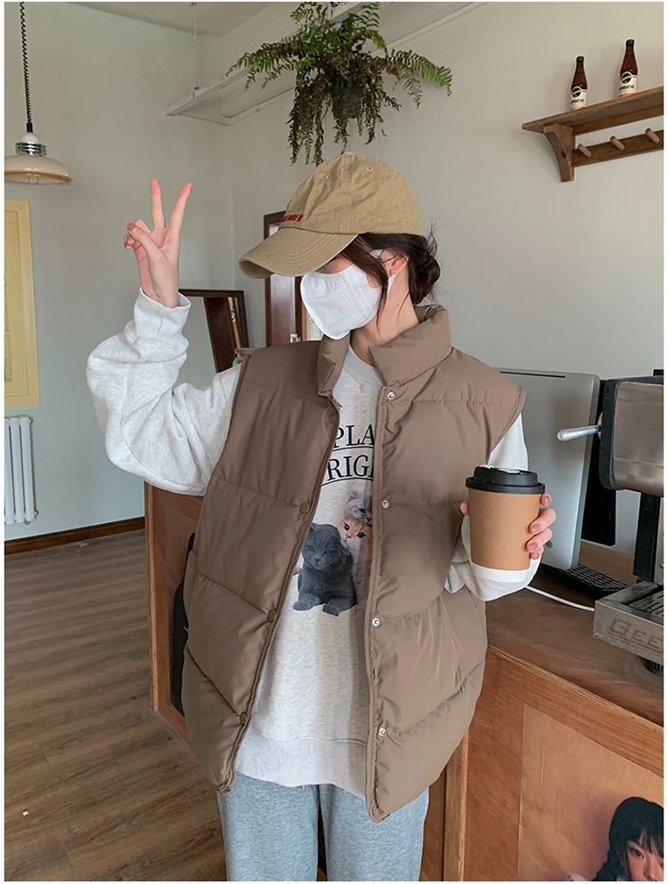 レディース ベスト ノースリーブ 無地 ゆったり コットン 綿 秋冬 秋 ミニ 膝丈 シンプル 冬 ハイネック ダウン スタンドカラー フェミニン アウター ボタン