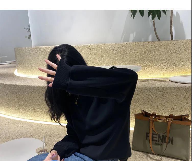 レディース トップス プルオーバー トレーナー長袖 クルーネック オーバーサイズ ファスナー ボタン 大人可愛い きれいめ シンプル 上品 おしゃれ こなれ感 個性的 エレガント 主役級 存在感 抜け感 都会的 無地 春 秋 ロングシーズン ママ デート お出かけ 旅行 公園 女子会 韓国 オルチャン 楽ちん 暖かい 防寒 体型カバー 普段使い 着回し モテ トレンド 流行 インスタ映え M L XL 2XL ゆったり ゆる 白 ホワイト 黒 ブラック グレー