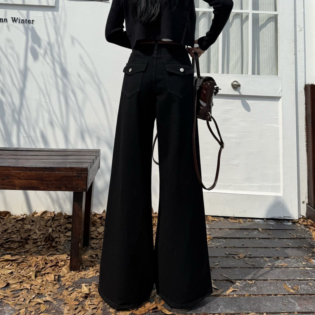 レディース パンツ ボトムス ロングパンツ ワイドパンツ ロング ワイド 裾ワイド ポケット ハイウエスト ウエストゴム 大人可愛い シンプル カジュアル おしゃれ かっこいい こなれ感 個性的 主役級 存在感 都会的 ナチュラル 無地 春 夏 秋 ロングシーズン お出かけ イベント 旅行 女子会 合コン 韓国 オルチャン 楽ちん 美脚 脚長 普段使い 着回し モテ 清楚 流行 インスタ映え 定番 XS S M L XL 2XL 小さいサイズ 大きいサイズ 黒 ブラック