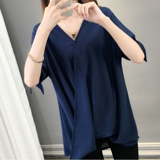 トップス シャツ シフォンシャツ 5分袖 Vネック プルオーバー 袖リボン 肌見せ かわいい 可愛い 大人可愛い きれいめ シンプル レトロ おしゃれ かっこいい カジュアル こなれ感 個性的 魅力的 主役級 存在感 抜け感 春 夏 ベーシック ナチュラル エレガント キュート ガーリー 無地 女性用 レディース ママ マタニティ OL 通勤 オフィス 学生 通学 デート お出かけ ランチ 旅行 休日 カフェ ショッピング 普段使い 着回し 重ね着 L XL 2XL 3XL 4XL 5XL 6XL
