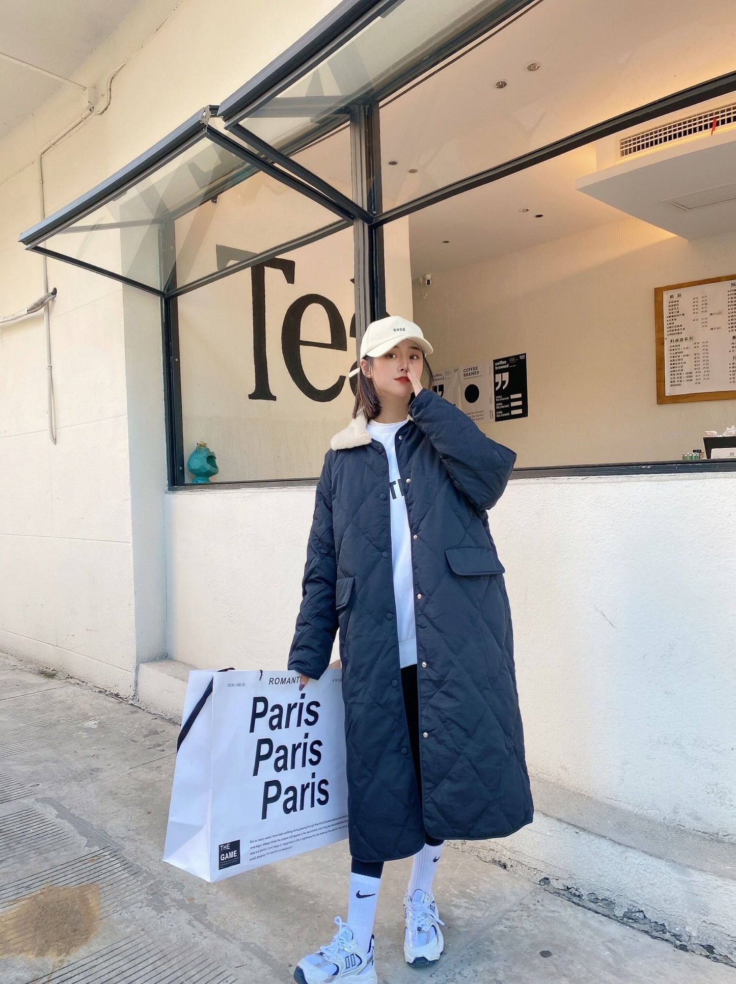 レディース コート ダウン 上着 羽織 前開き 膝下 ロング 長袖 襟付き ストレート Iライン ポケット 2way ボタン 配色 大人可愛い シンプル カジュアル おしゃれ こなれ感 ラフ 個性的 主役級 存在感 抜け感 都会的 クラシカル ベーシック ナチュラル 無地 春 秋 ロングシーズン ママ 通勤 通学 デート お出かけ 旅行 公園 ショッピング 韓国 オルチャン 楽ちん 暖かい 防寒 プチプラ 普段使い インスタ映え