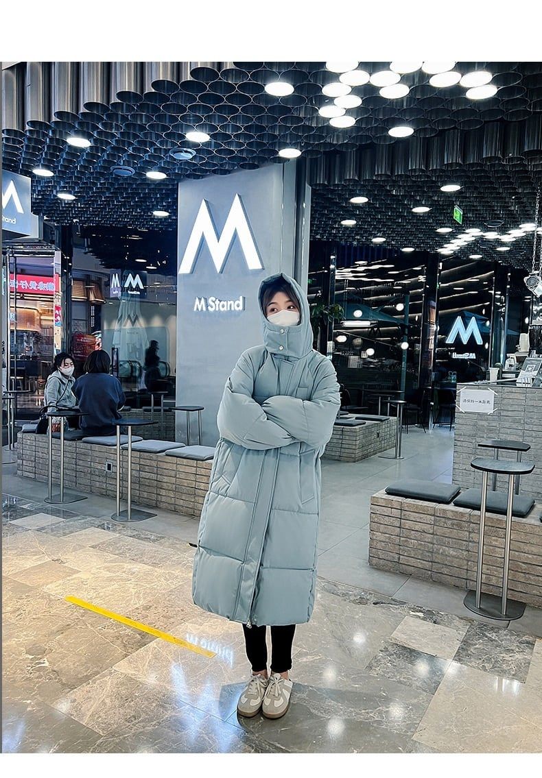 レディース トップス コート ダウン 上着 羽織 前開き 膝下 ロング 長袖 ハイネック ノーカラー フード ストレート Iライン オーバーサイズ ファスナー ポケット 前開き 2way 大人可愛い シンプル カジュアル おしゃれ 個性的 主役級 存在感 抜け感 無地 秋 冬 ロングシーズン ママ 通勤 通学 デート お出かけ 旅行 重ね着 韓国 オルチャン コーデ 体型カバー 普段使い レイヤード インスタ映え