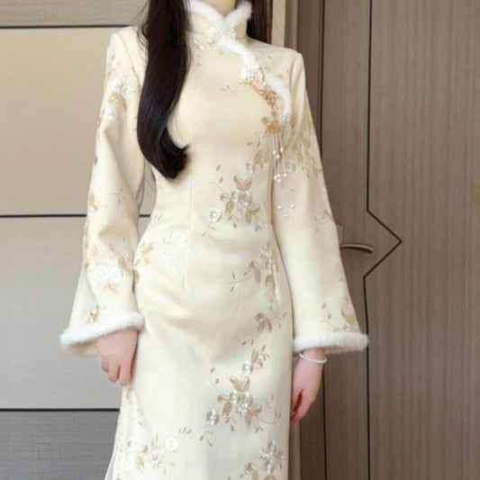 ドレス ワンピース 結婚式 二次会 ステージ 舞台 コスプレ 謝恩会 演劇 ロング 長袖 ハイネック マーメイド タイト スリム 細身 セミフレア チャイナドレス 刺繍 きれいめ 大人可愛い 上品 おしゃれ アジアン エスニック エキゾチック エレガント 主役級 存在感 抜け感 クラシック 清楚 ゴージャス エレガント 華やか 花柄 フラワー パーティー ホテル レストラン 体型カバー 二の腕カバー 高見え 光沢感 春 秋 冬 パーティ