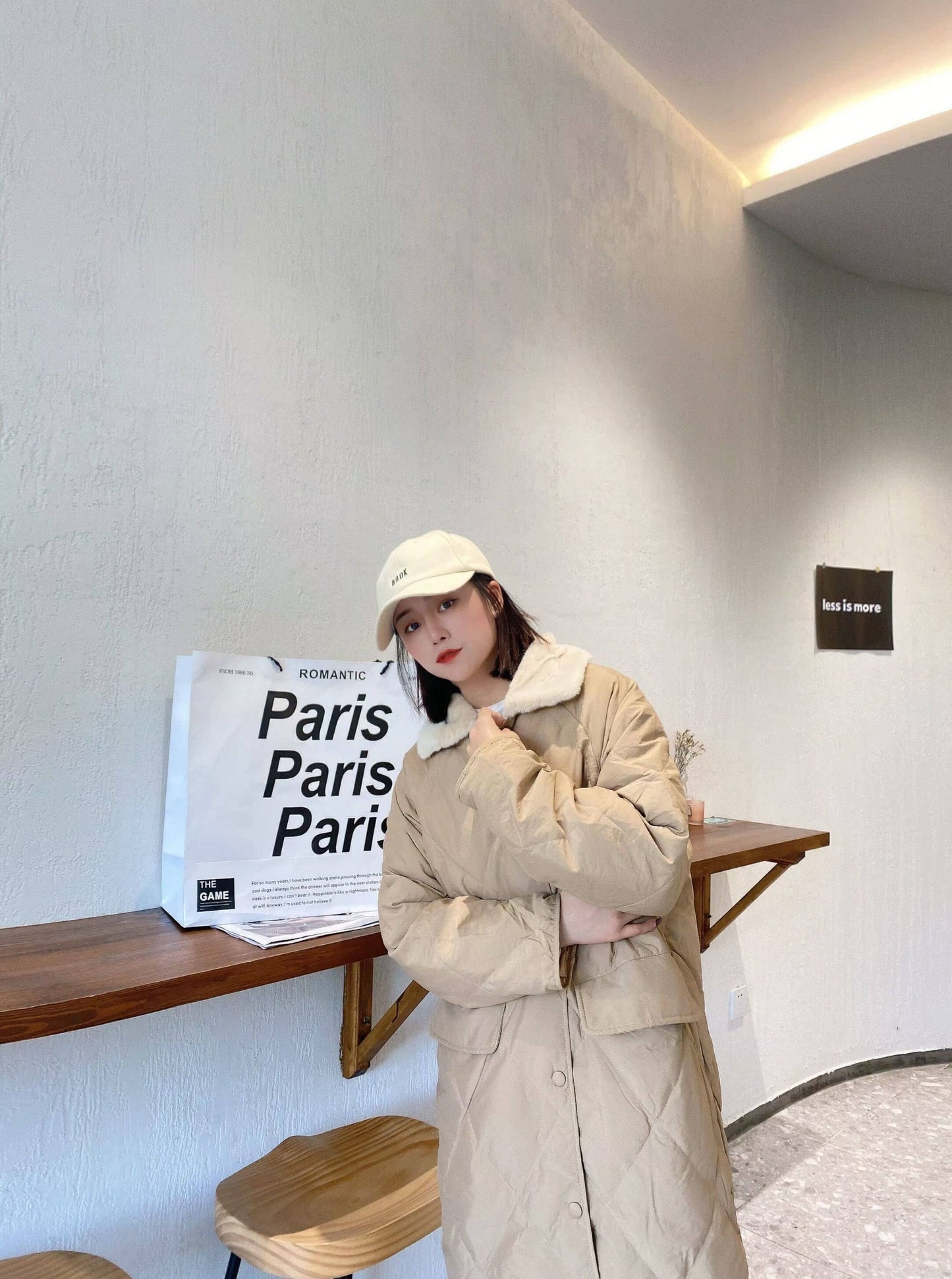 レディース コート ダウン 上着 羽織 前開き 膝下 ロング 長袖 襟付き ストレート Iライン ポケット 2way ボタン 配色 大人可愛い シンプル カジュアル おしゃれ こなれ感 ラフ 個性的 主役級 存在感 抜け感 都会的 クラシカル ベーシック ナチュラル 無地 春 秋 ロングシーズン ママ 通勤 通学 デート お出かけ 旅行 公園 ショッピング 韓国 オルチャン 楽ちん 暖かい 防寒 プチプラ 普段使い インスタ映え