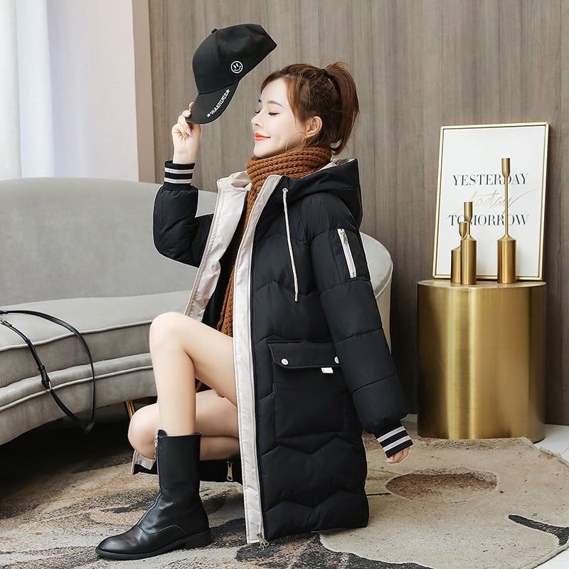 レディース トップス コート ダウン 上着 羽織 前開き 膝丈 ロング 長袖 ハイネック フード ストレート Iライン ファスナー ポケット 前開き 2way 厚手 シンプル カジュアル おしゃれ 個性的 主役級 存在感 抜け感 ベーシック ナチュラル 無地 秋 冬 ロングシーズン ママ 通勤 通学 デート お出かけ 旅行 重ね着 韓国 オルチャン コーデ 体型カバー 普段使い 着回し レイヤード インスタ映え
