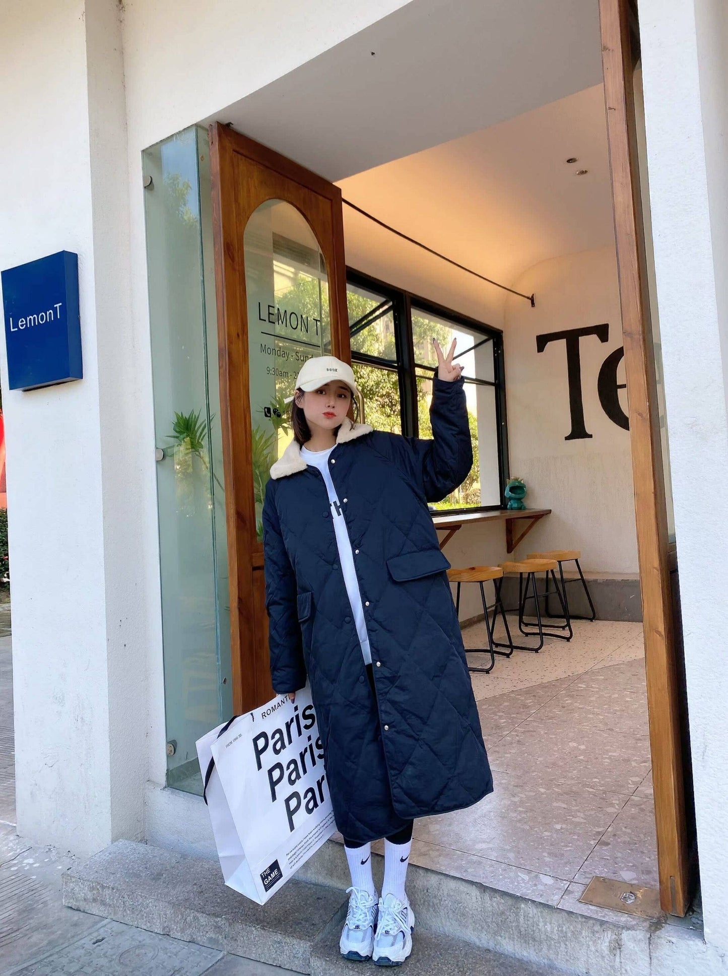 レディース コート ダウン 上着 羽織 前開き 膝下 ロング 長袖 襟付き ストレート Iライン ポケット 2way ボタン 配色 大人可愛い シンプル カジュアル おしゃれ こなれ感 ラフ 個性的 主役級 存在感 抜け感 都会的 クラシカル ベーシック ナチュラル 無地 春 秋 ロングシーズン ママ 通勤 通学 デート お出かけ 旅行 公園 ショッピング 韓国 オルチャン 楽ちん 暖かい 防寒 プチプラ 普段使い インスタ映え